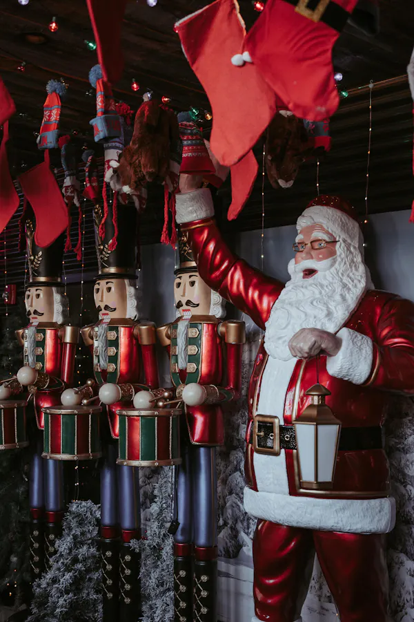 event, christmas day, nutcracker, decorative nutcracker, fictional character, christmas decoration