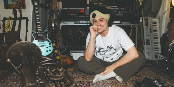 audio equipment, electronic device, hat, loudspeaker, electronics, cap