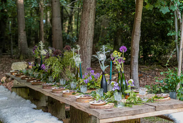 garden, flower arranging, floristry, tablecloth, centrepiece, flower bouquet