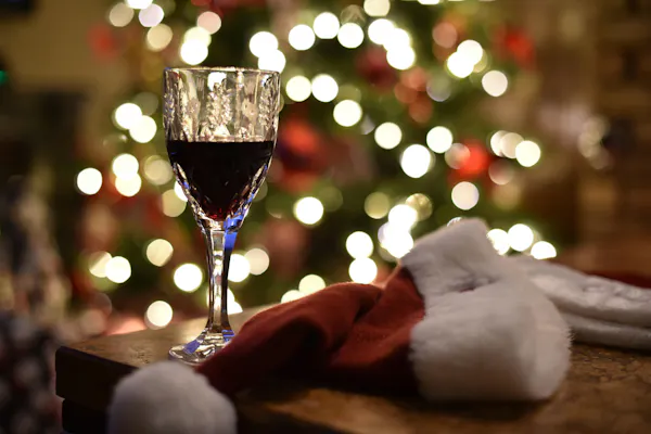 stemware, tableware, drinkware, alcoholic drink, wine glass, event