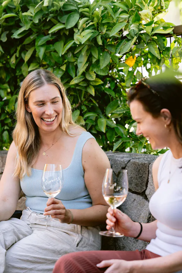 hair, smile, happiness, tableware, alcoholic drink, drinkware