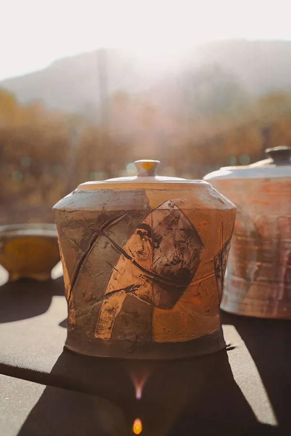 brown, serveware, pottery, ceramic, stoneware, still life photography