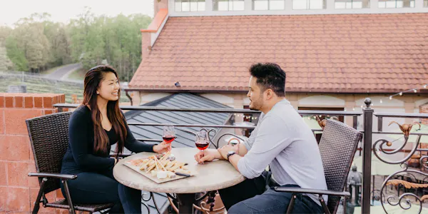 jeans, food, table, window, tableware, chair
