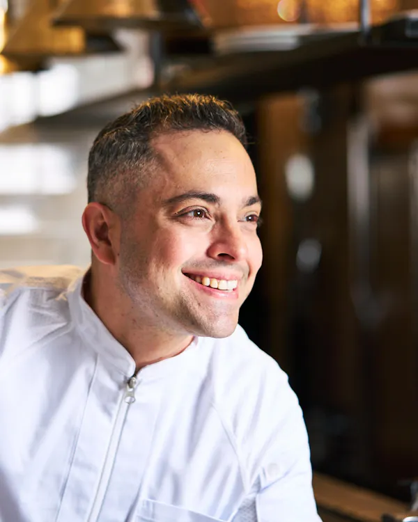 sleeve, smile, neck, collar, facial expression, chef
