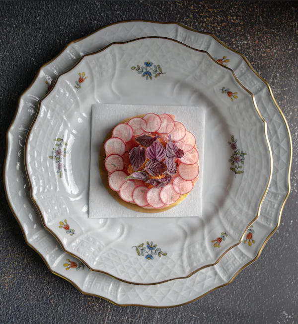dishware, serveware, porcelain, plate, platter, ceramic
