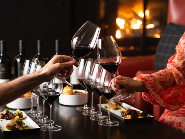 tableware, food, drinkware, barware, alcoholic beverage, drink