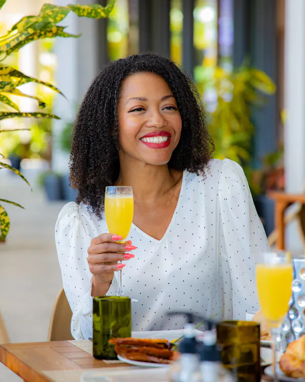 tableware, orange juice, juice, drinkware, drinking, cocktail