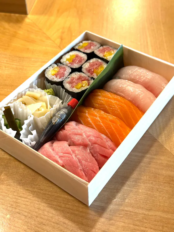 food, sushi, ingredient, sashimi, fish slice, california roll