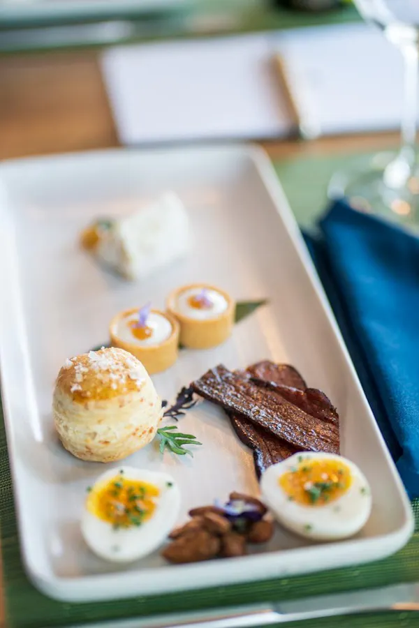 food, tableware, ingredient, dishware, finger food, serveware