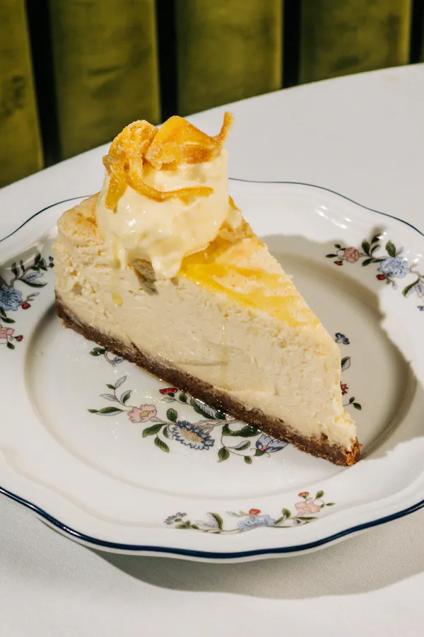food, cake, tableware, ingredient, dessert, cheesecake