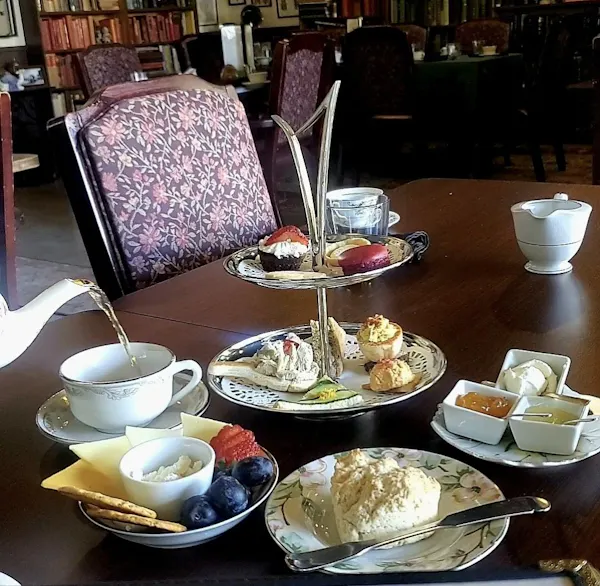 tableware, serveware, drinkware, cup, dishware, furniture
