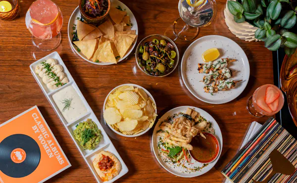 food, tableware, ingredient, table, dishware, serveware