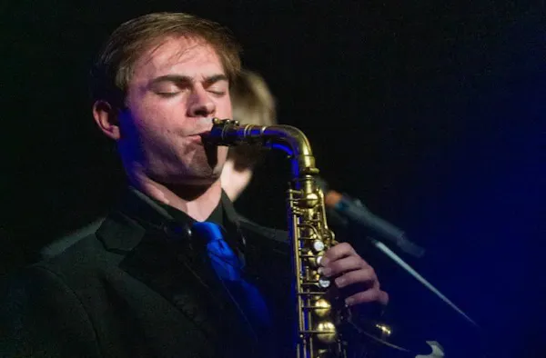 musical instrument, saxophone, saxophonist, reed instrument, music, brass instrument