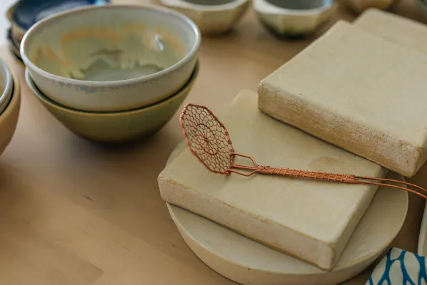 tableware, serveware, dishware, ceramic, porcelain, pottery