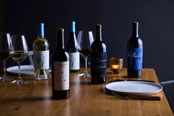 drinkware, tableware, alcoholic drink, barware, liquid, bottle