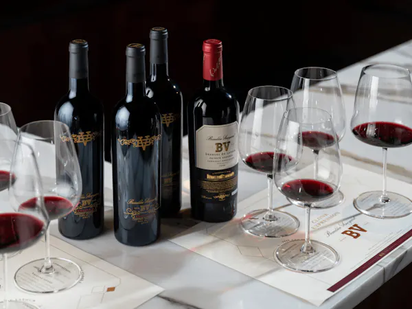 bottle, alcoholic drink, barware, alcohol, wine, liquid