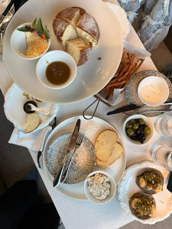 food, tableware, serveware, ingredient, dishware, table