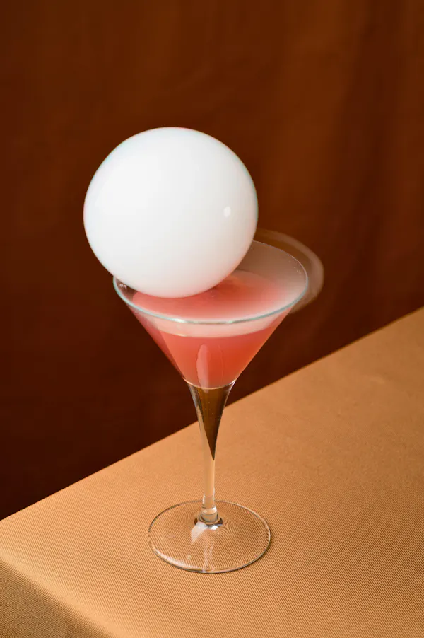 tableware, martini glass, stemware, classic cocktail, champagne glass, cocktail