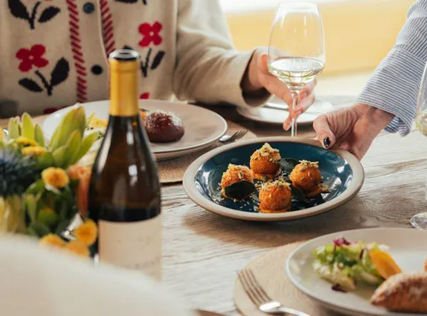 food, tableware, stemware, drinkware, table, ingredient