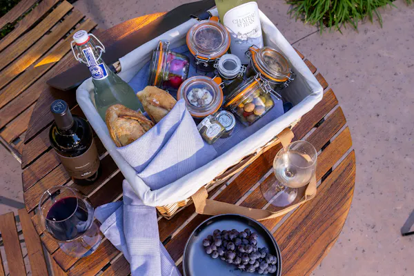 bottle, tableware, food, alcoholic drink, drinkware, wine