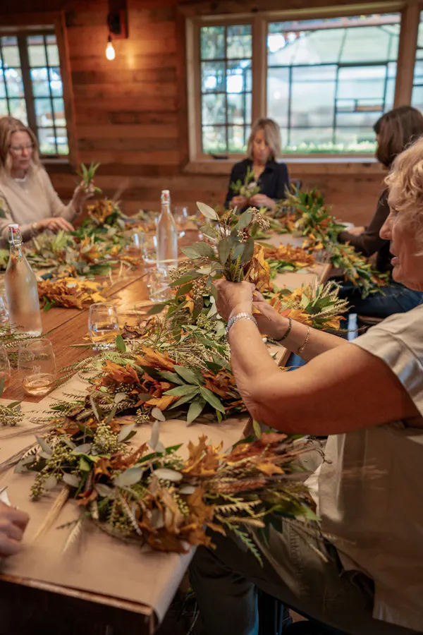 floristry, flower arranging, floral design, flower bouquet, cut flowers, party