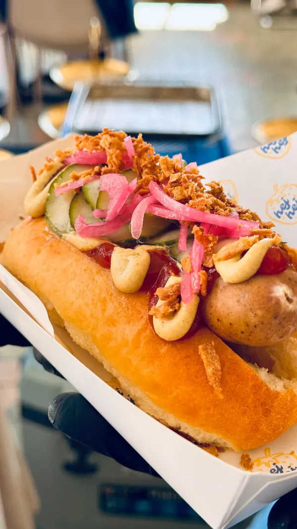 food, ingredient, fast food, hot dog bun, finger food, bread