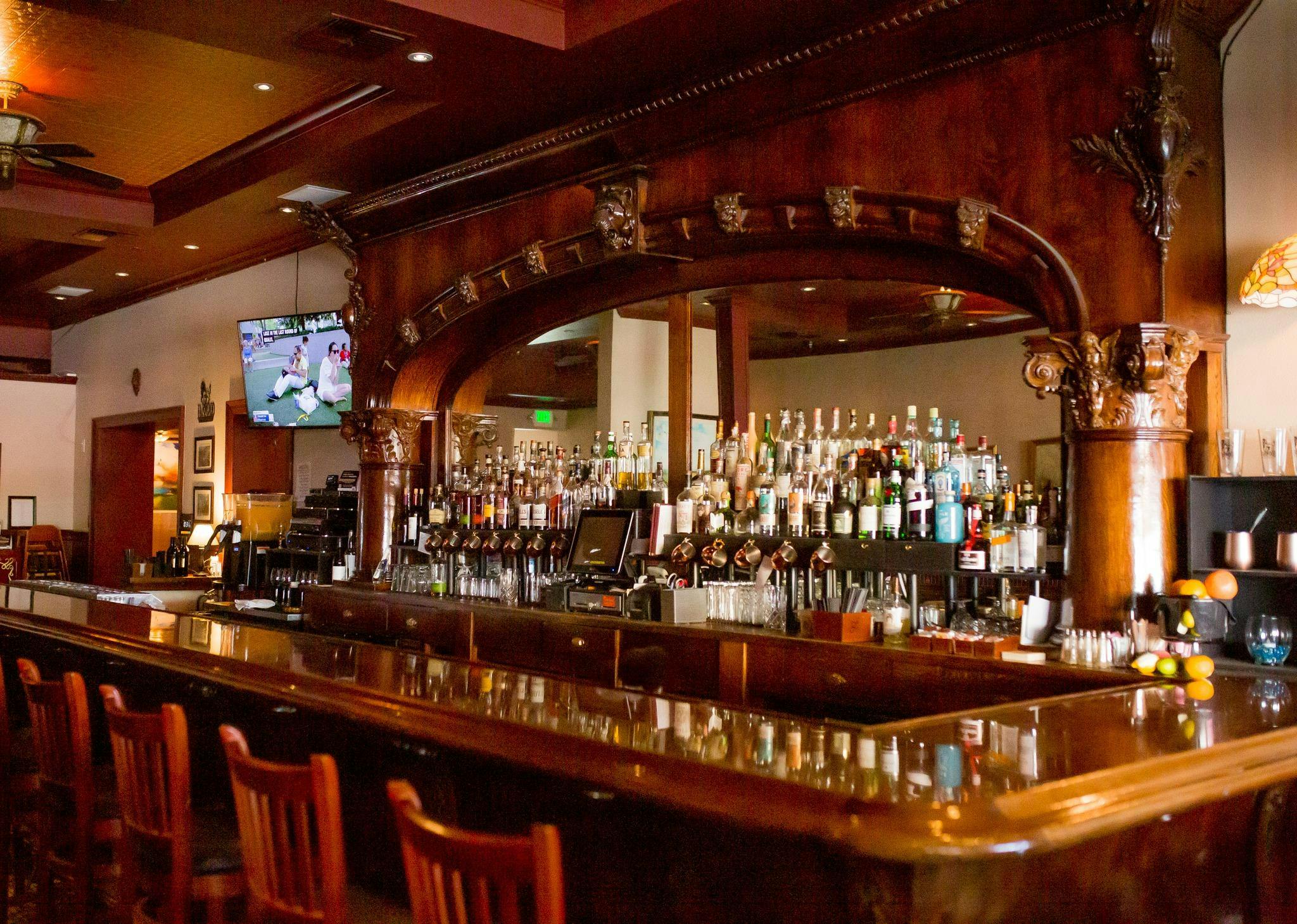 Farwood Bar and Grill