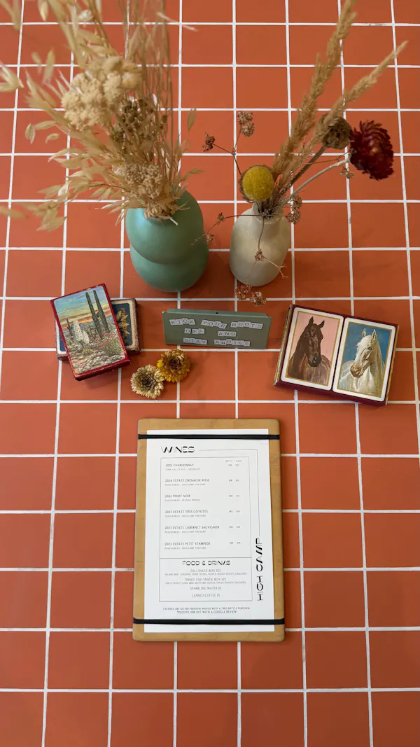 paper product, paper, flowerpot, houseplant, produce, vase