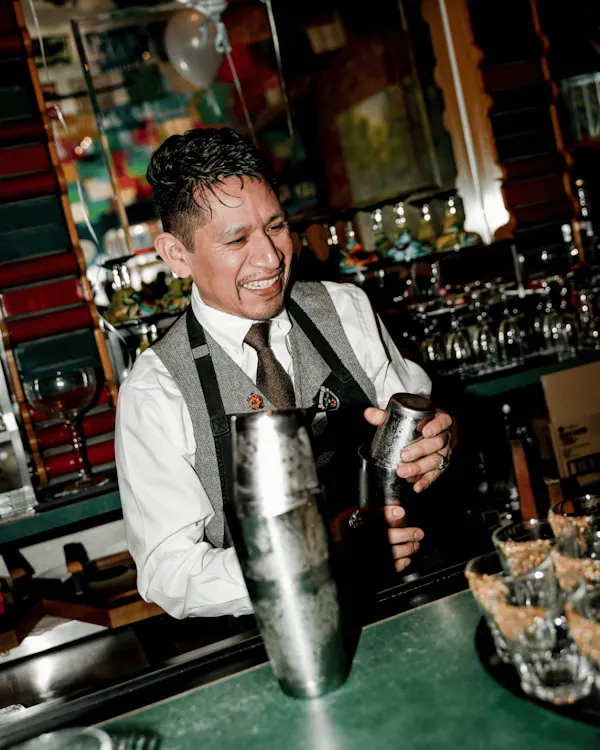 alcoholic drink, bottle, bartender, bar, liquor, alcohol