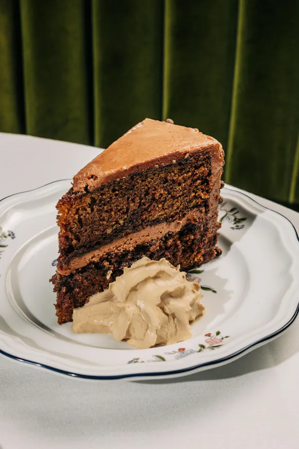 food, cake, ingredient, tableware, dessert, serveware