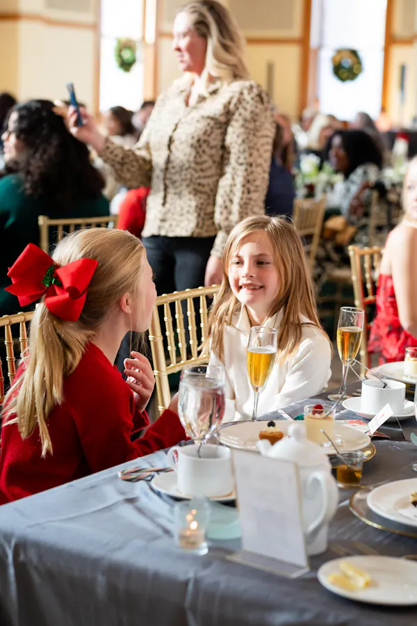 tableware, drinkware, furniture, tablecloth, table, event