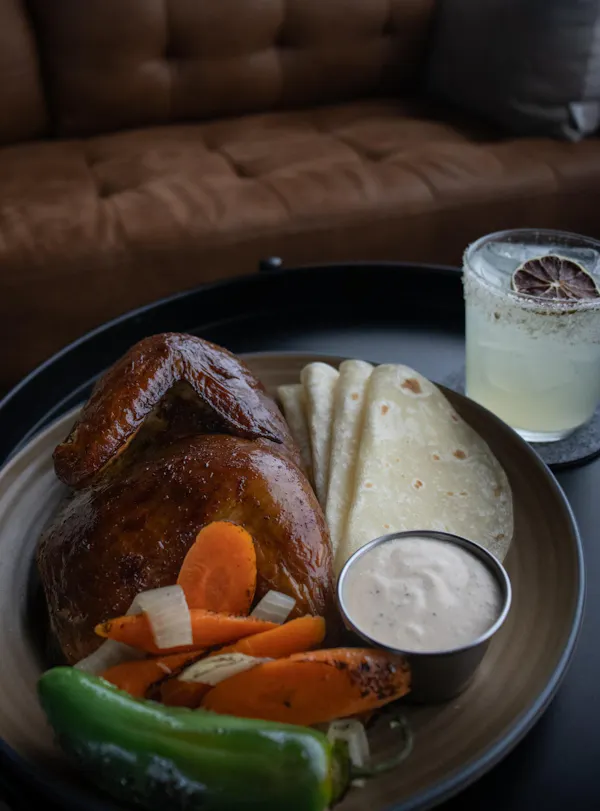 food, tableware, ingredient, serveware, dishware, fast food