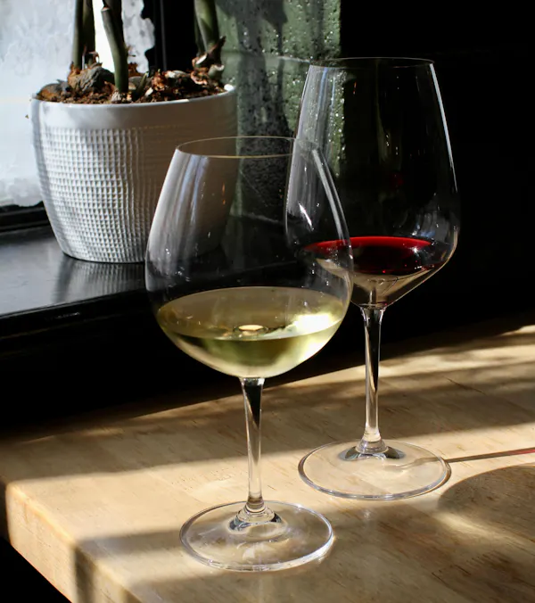 drinkware, alcohol, alcoholic drink, tableware, barware, stemware