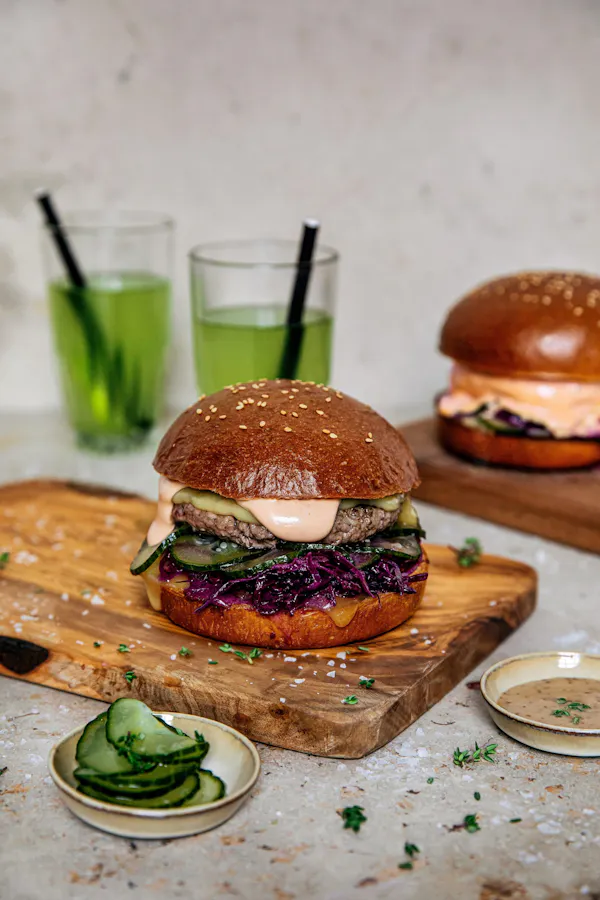 food, ingredient, veggie burger, hamburger, tableware, finger food