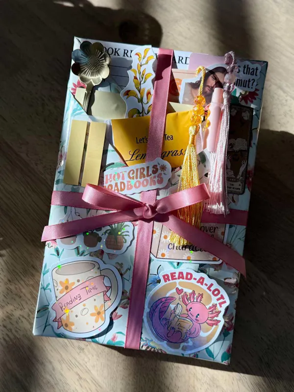 paper product, paper, pink, party supply, packaging and labeling, gift