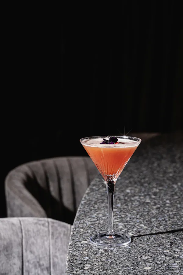 stemware, tableware, alcoholic drink, martini glass, classic cocktail, cocktail