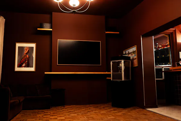 lighting, ceiling, flooring, electronic device, room, light fixture