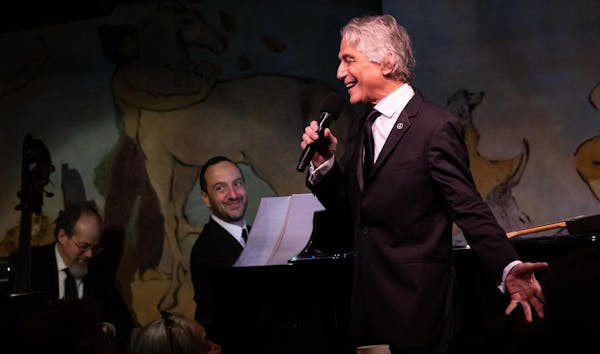 entertainment, formal wear, performing arts, suit, event, coat