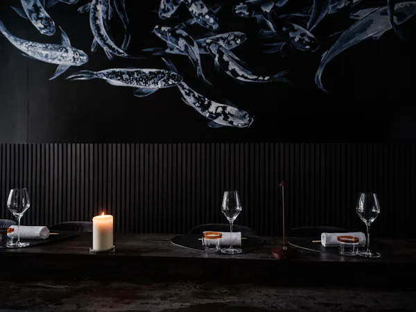 tableware, serveware, drinkware, black and white, stemware, monochrome