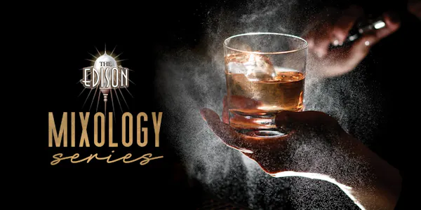 alcoholic drink, liquid, liquor, barware, whisky, old fashioned glass