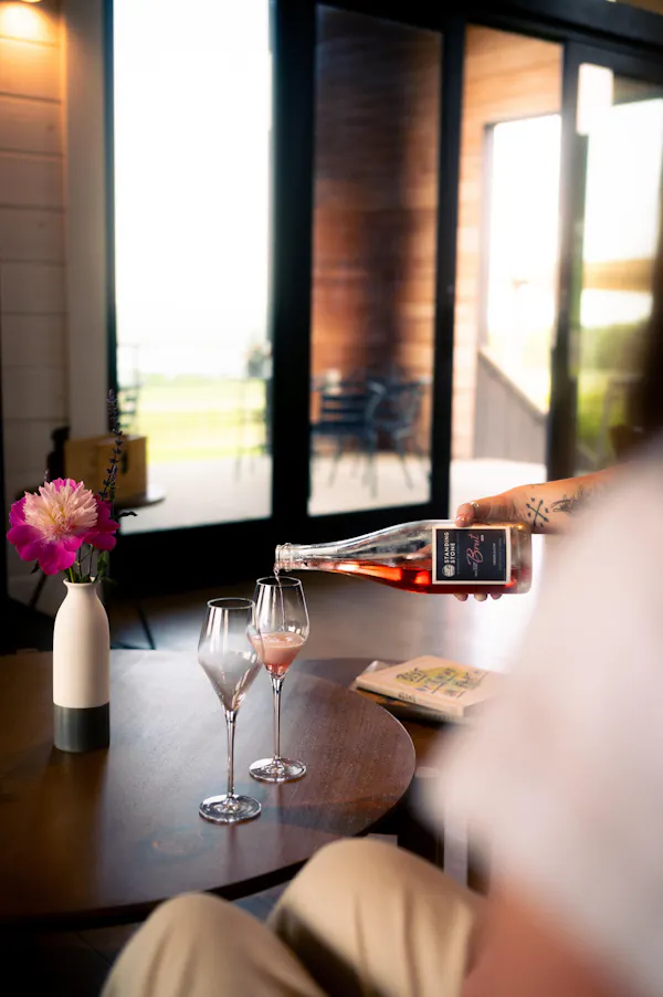 drinkware, tableware, furniture, table, glass, stemware