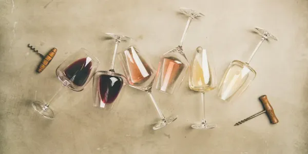 stemware, tableware, drinkware, barware, liquid, glass
