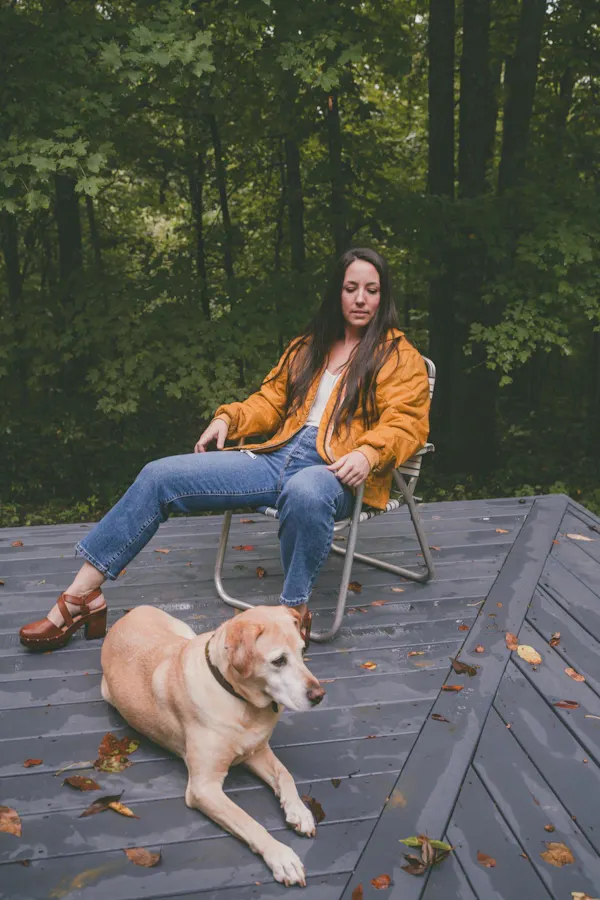 dog, sitting, carnivores, people in nature, canidae, leisure