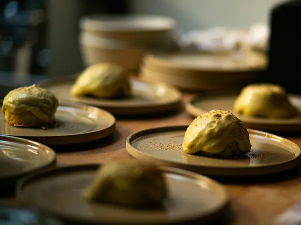 food, tableware, serveware, dishware, ingredient, finger food