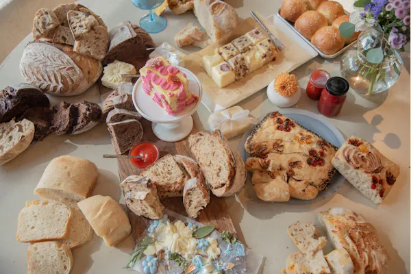food, ingredient, tableware, bread, dessert, finger food