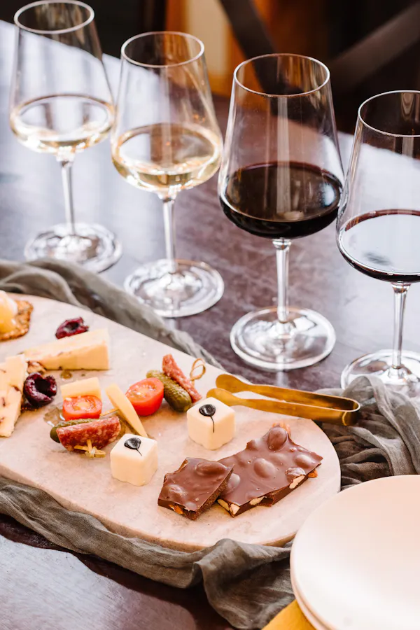 food, tableware, stemware, ingredient, wine glass, drinkware