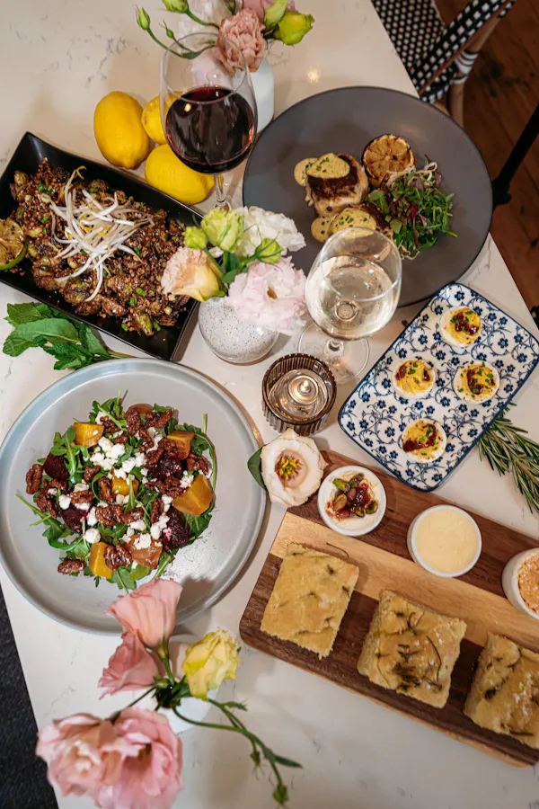 food, tableware, ingredient, table, dishware, serveware