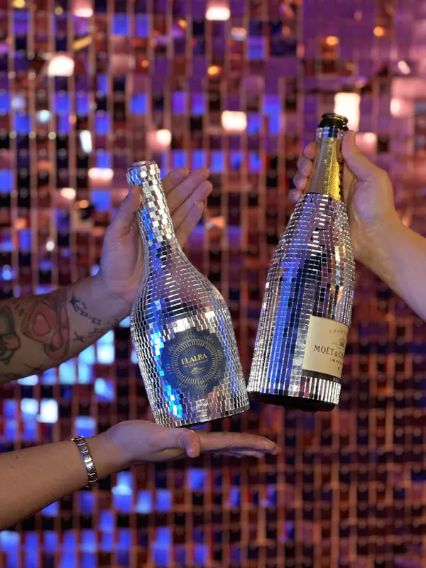 bottle, alcoholic drink, liquid, glass bottle, alcohol, liquor