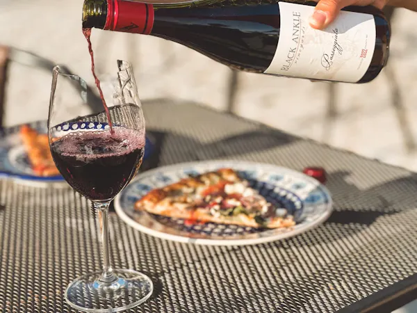 food, tableware, table, bottle, stemware, drinkware