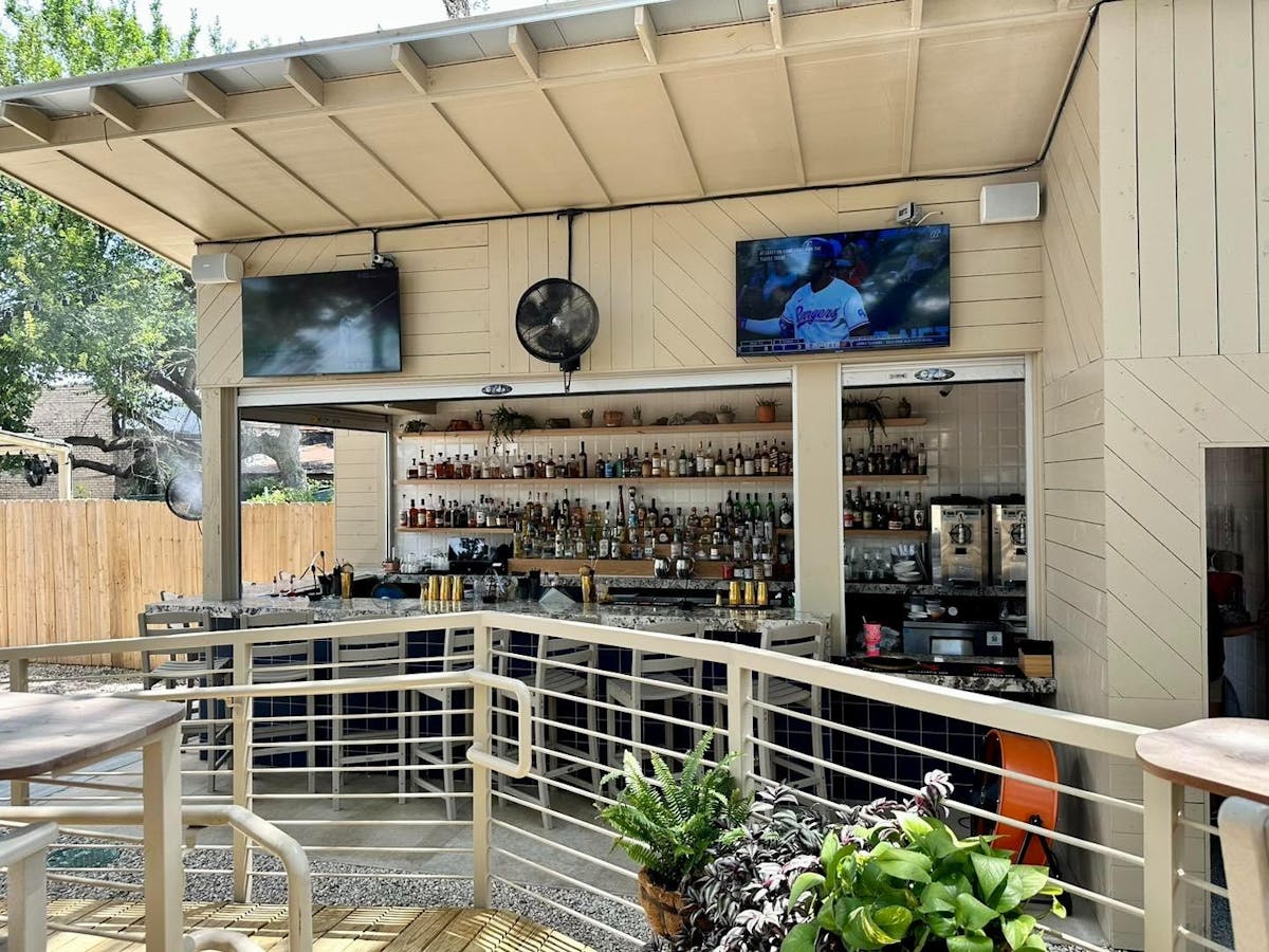 TasTe on Main Buda, TX Tock